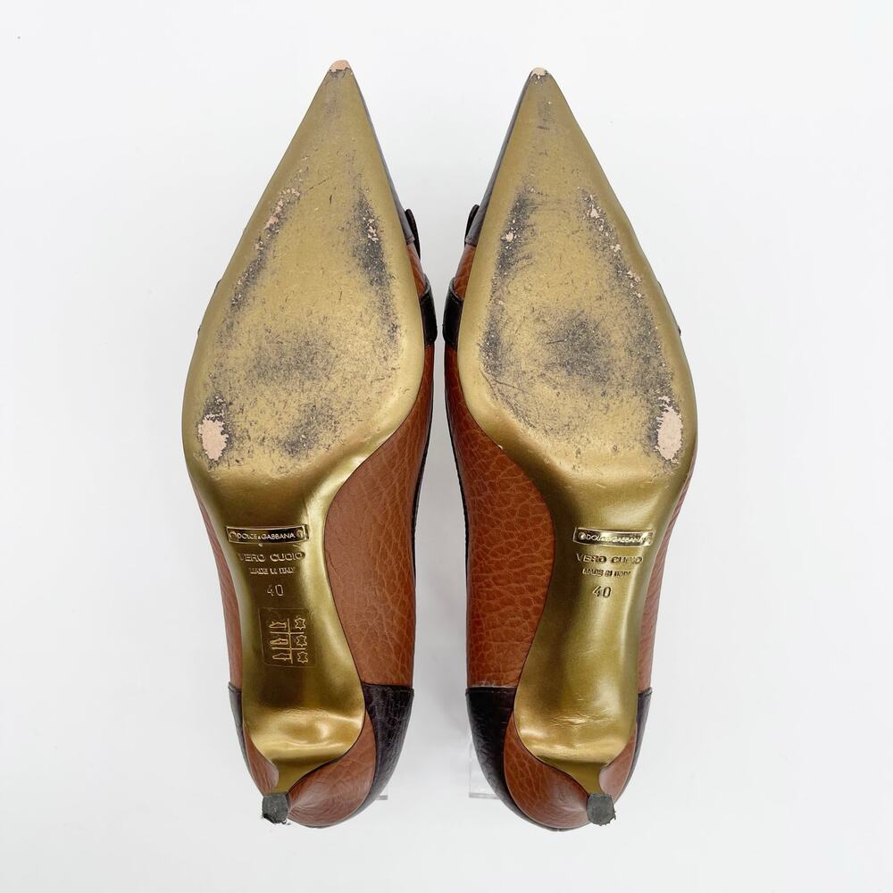 Dolce & Gabbana Vintage Brown Leather Fringe DG Chain Cap Toe Kitten Heels IT 40 - Picture 11 of 13